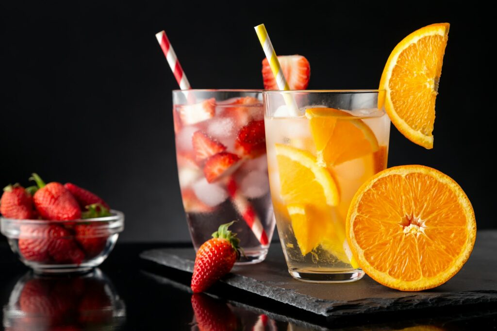 新鮮草莓橙汁冰沙也可以讓你吸收維他命 C。